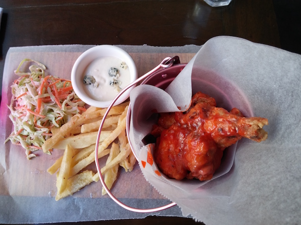 buffalo wings, patch cafe