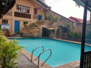 pool by the entrance (Rockpoint Hotspring Resort Hotel review)